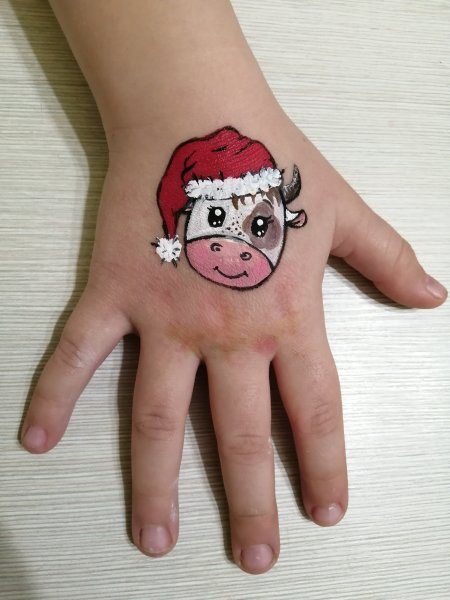 Аквагрим на руке