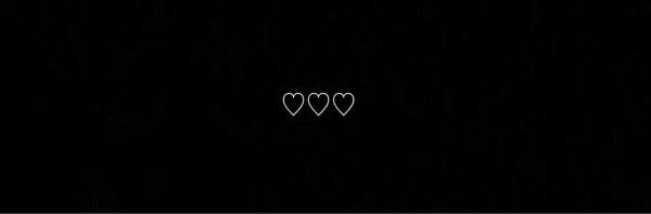 Надписи на черном фоне белыми буквами