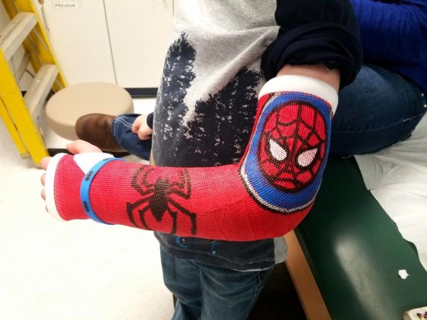 Рисунки на гипсе