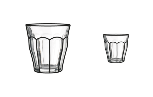 Большой и маленький стакан