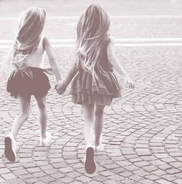 Подружки раскраска для детей