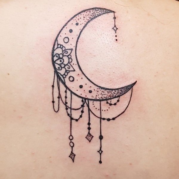 Тату хной Луна
