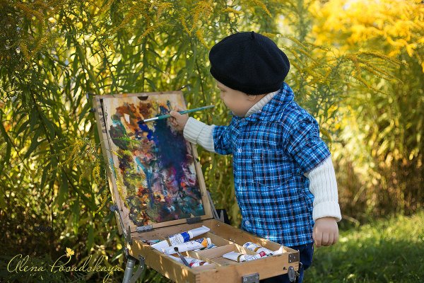 Юный художник