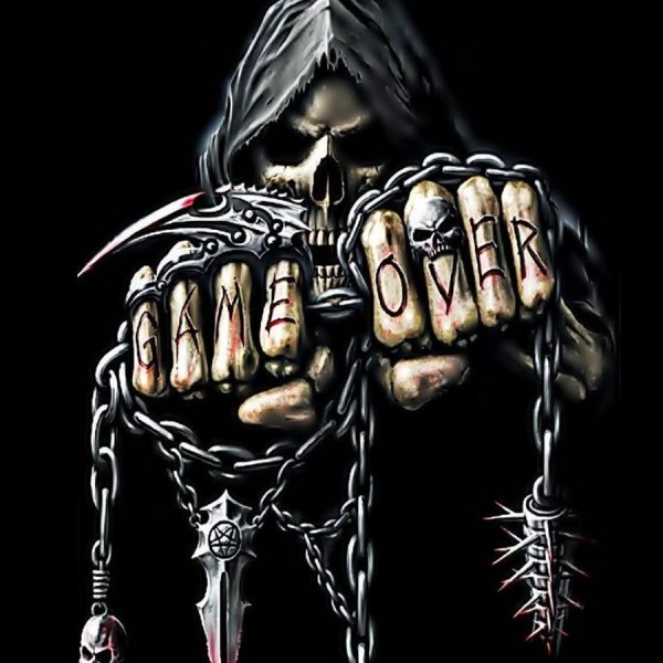 Скелет с крыльями