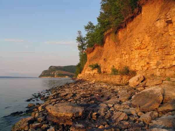 Река Клязьма обрывистый берег