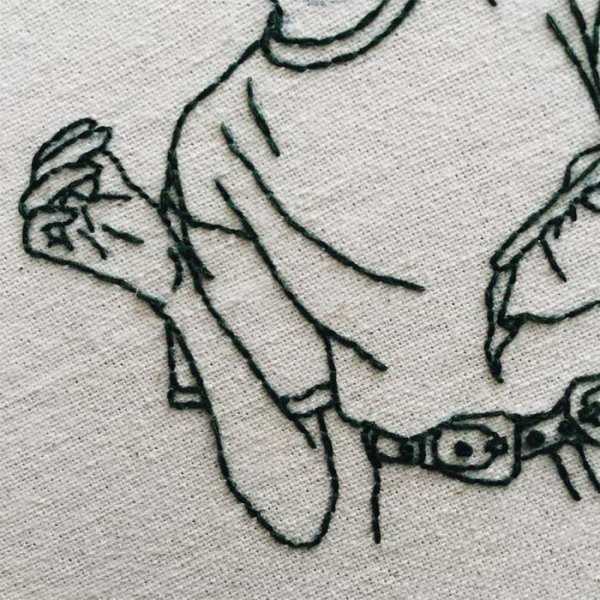 Контурная вышивка на одежде