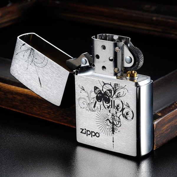 Zippo зажигалка Ferrari 2895