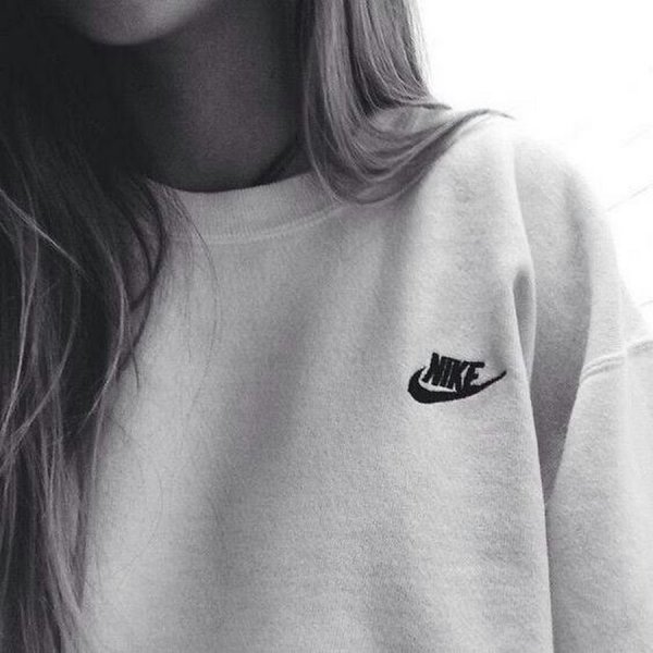 Девушки в найке