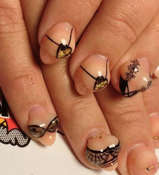 Маникюр френч необычный