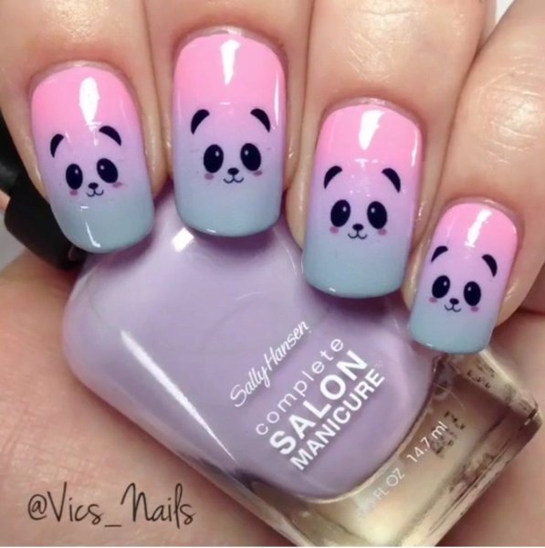 Красивый маникюр с пандой