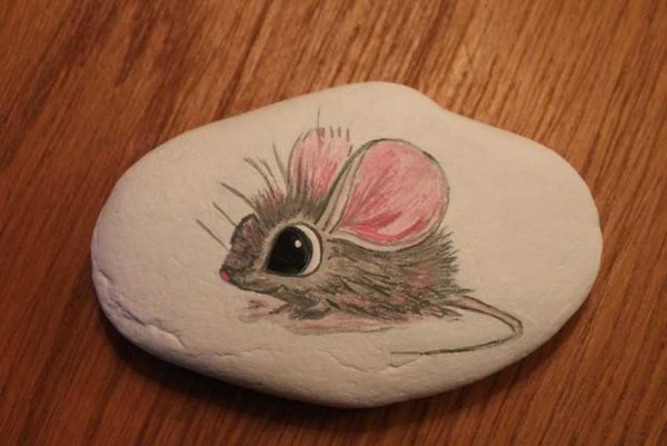 Мышка на Камне