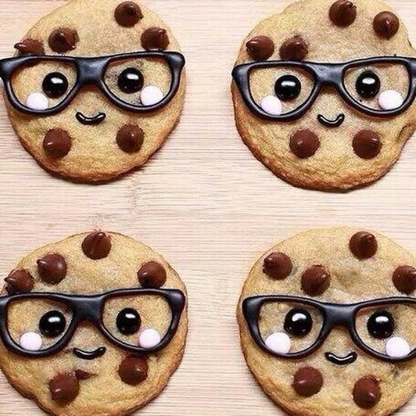 Печенька с глазиками