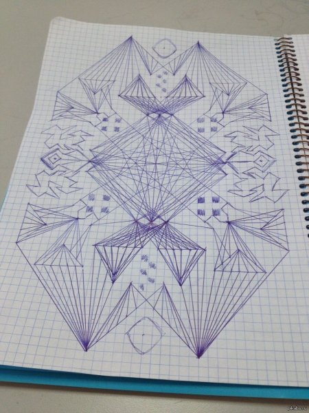 Геометрические узоры по клеточкам