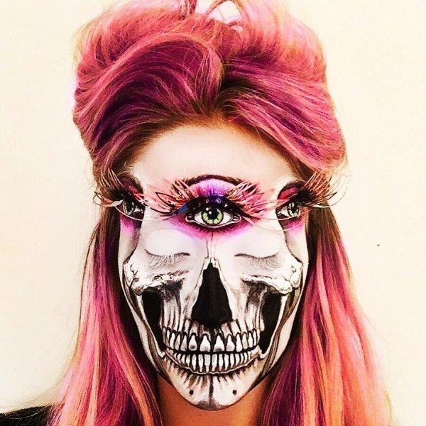 Макияж на Хэллоуин красками