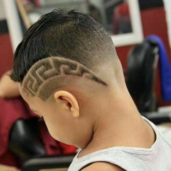 Стрижка с паутинкой для мальчика