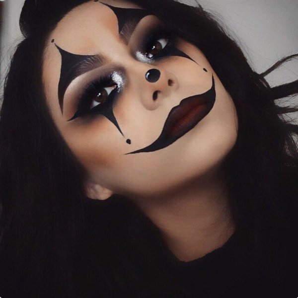 Лёгкий грим на лицо Хэллоуин
