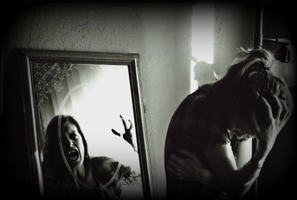 Зеркало силуэт