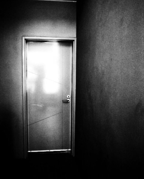 Дверь в графике