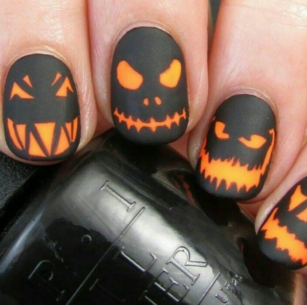 Маникюр для Хэллоуина