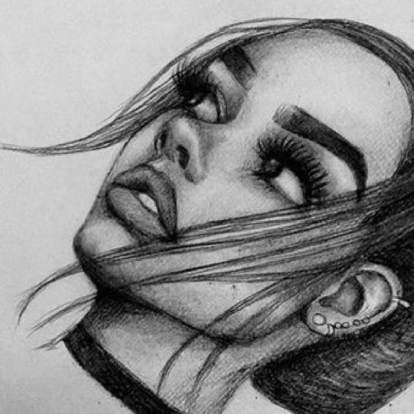 Девушка карандашом