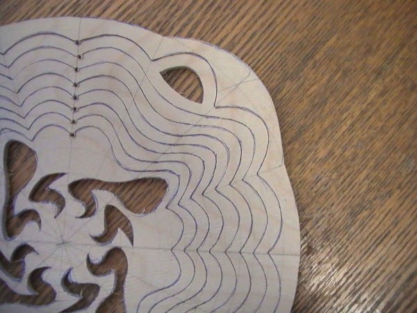 Выпиливание лобзиком из фанеры