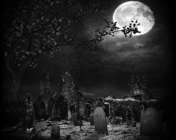 Мрачное кладбище
