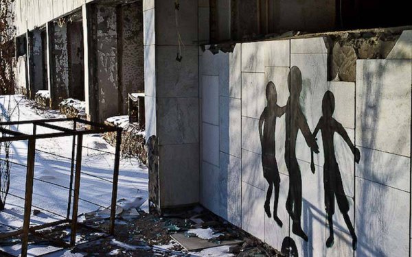 Чернобыль ЧАЭС взрыв рисунок