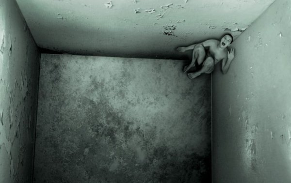 Страх замкнутого пространства арт