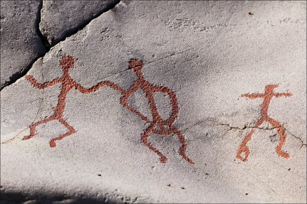 Петроглифы древних людей