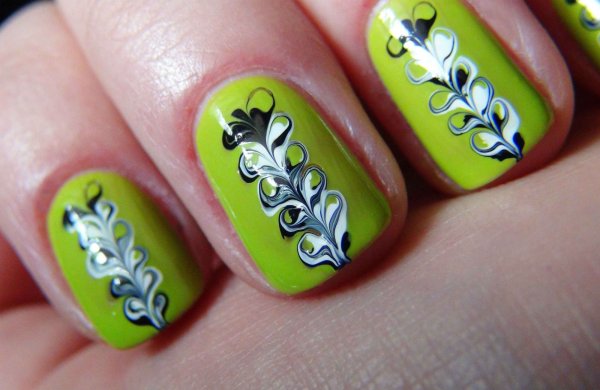 Рисунки на ногтях