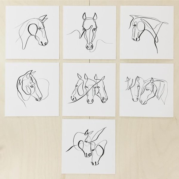 Тату одной линией лошади маленькое