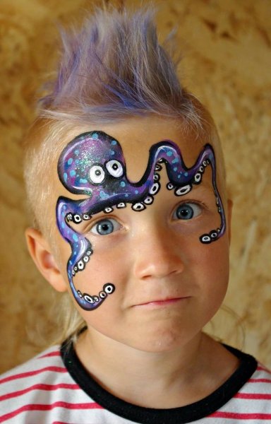 Мордочка тигра на лице