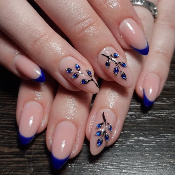 Рисунки на нарощенные ногти