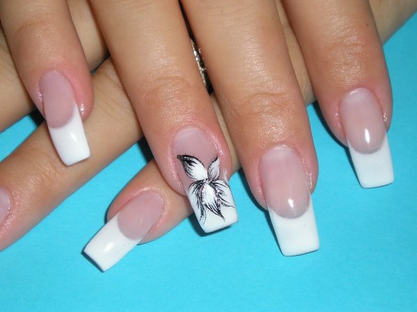 Френч маникюр