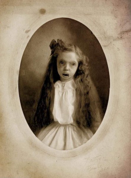 Художник Джон Кенн Мортенсен