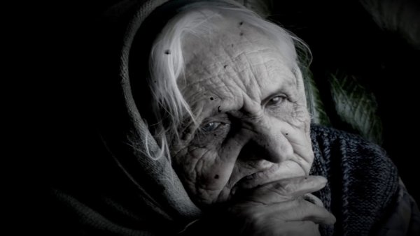 Сатирический образ бабы яги