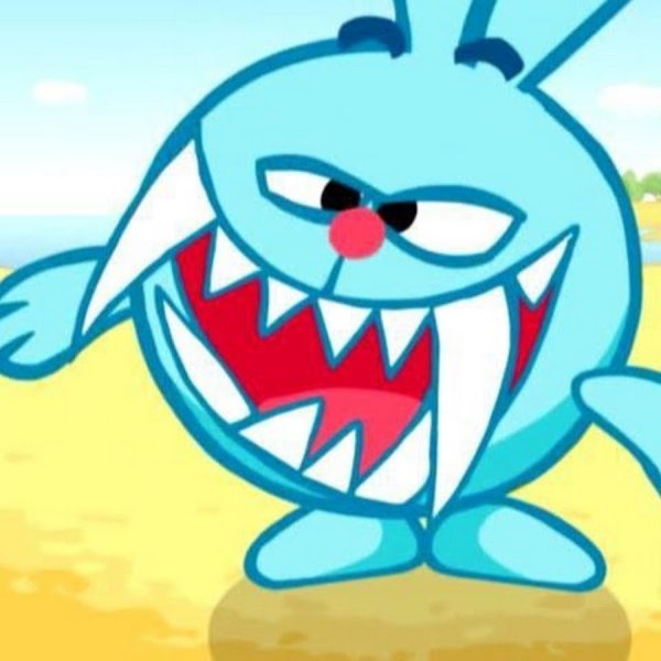 Крош из смешариков с клыками