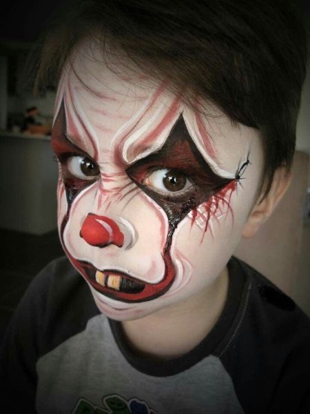 Грим скелета на лице легкий