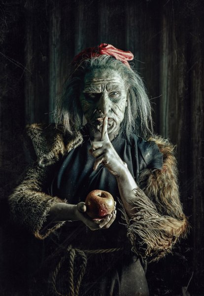 Баба Яга людоедка