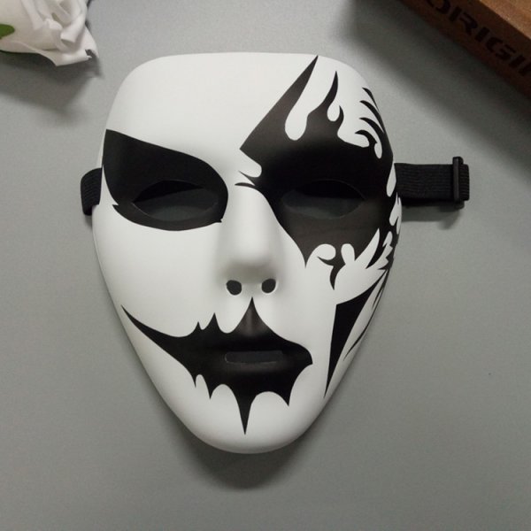 Маска на лицо красками