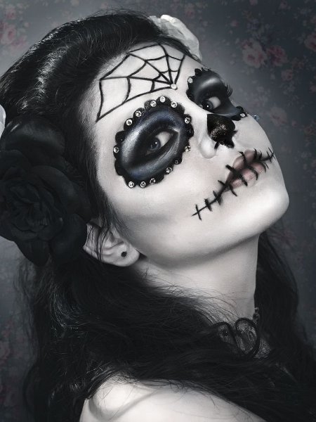 Рисование на лице на Хэллоуин