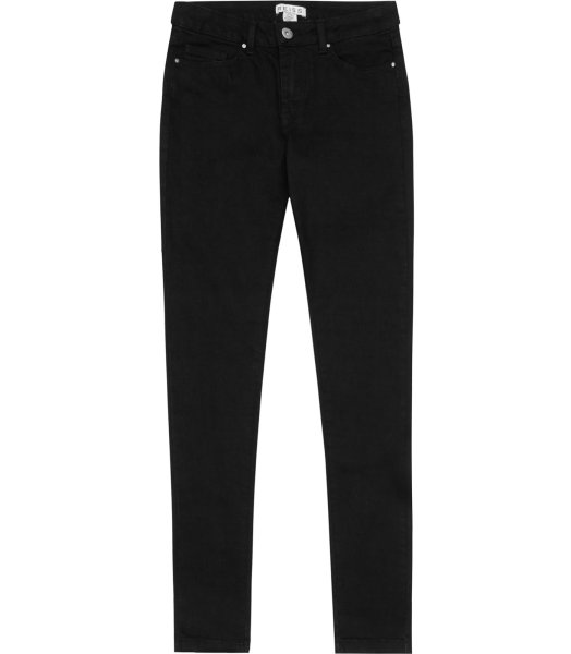 Черные джинсы на белом фоне