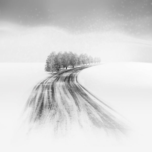 Пейзаж с дорогой в графике