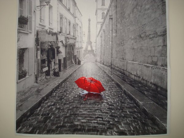 Картины с красными элементами