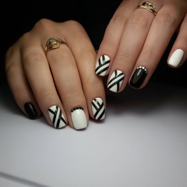 Белые ногти