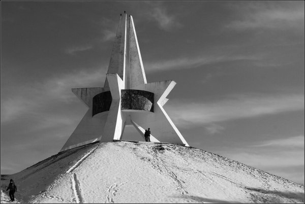 Черно белый Курган бессмертия