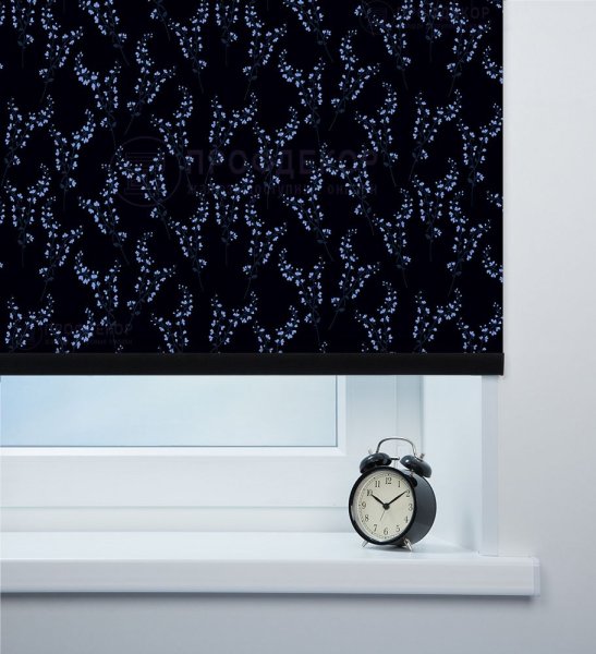 Темные рулонные шторы Blackout