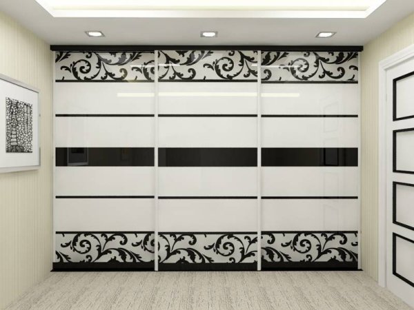 Шкаф купе бело черный