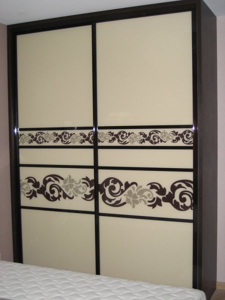 Шкаф купе с узорами