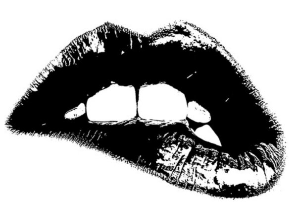 Губы черно белые